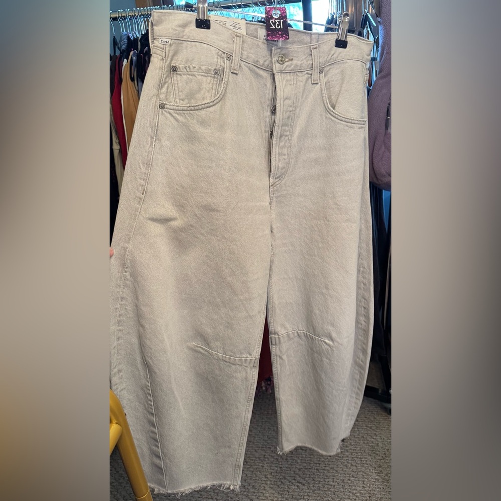 NWOT Free People X Citizens Of Humanity High-Rise Horseshoe Barrel Jeans Size 28 - Picture 8 of 11